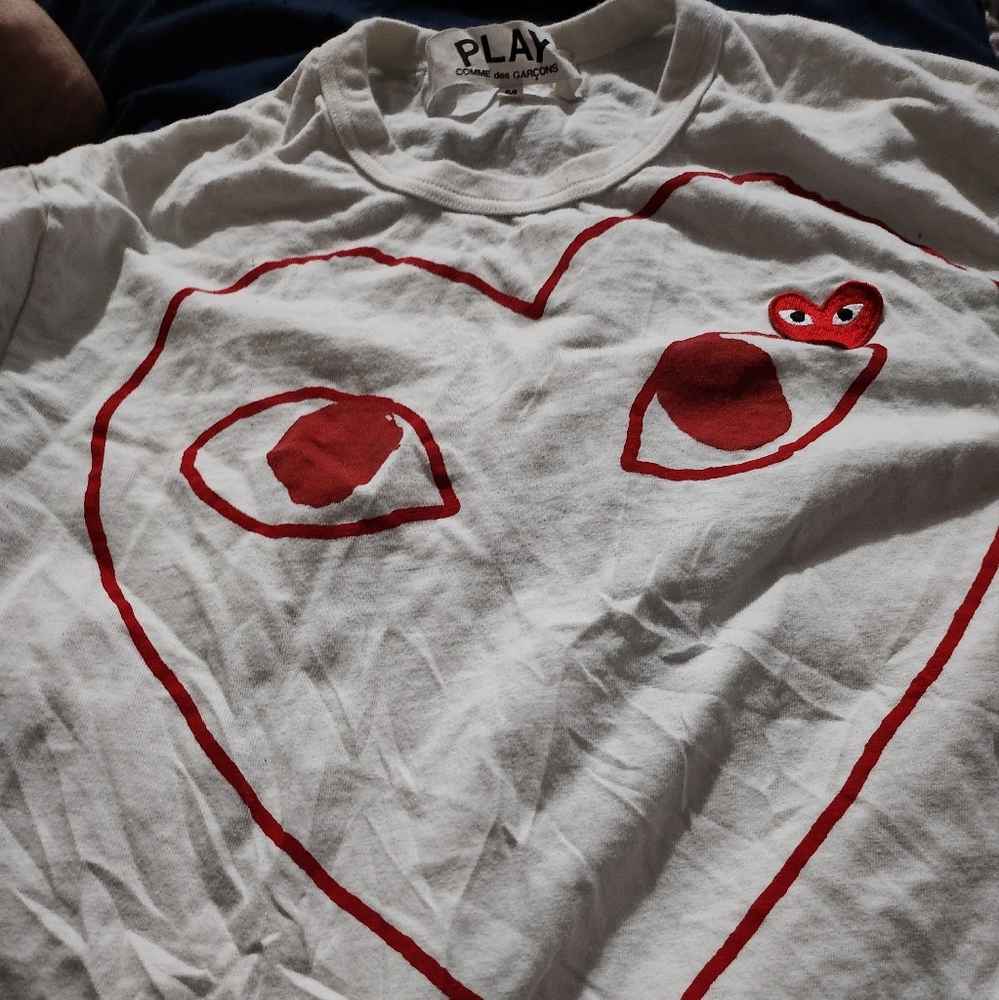 A medium play Comme des garcons